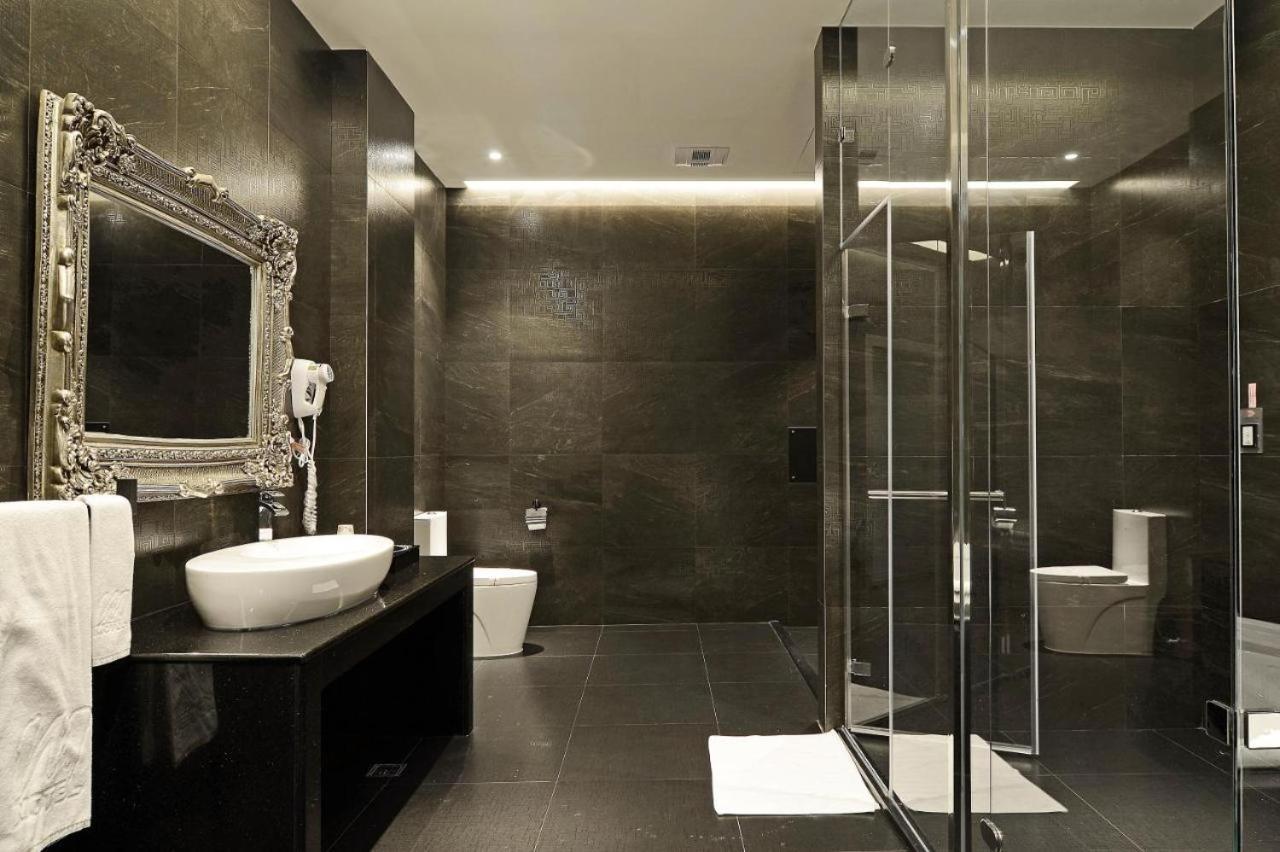 M Hotel Каотун Стая снимка